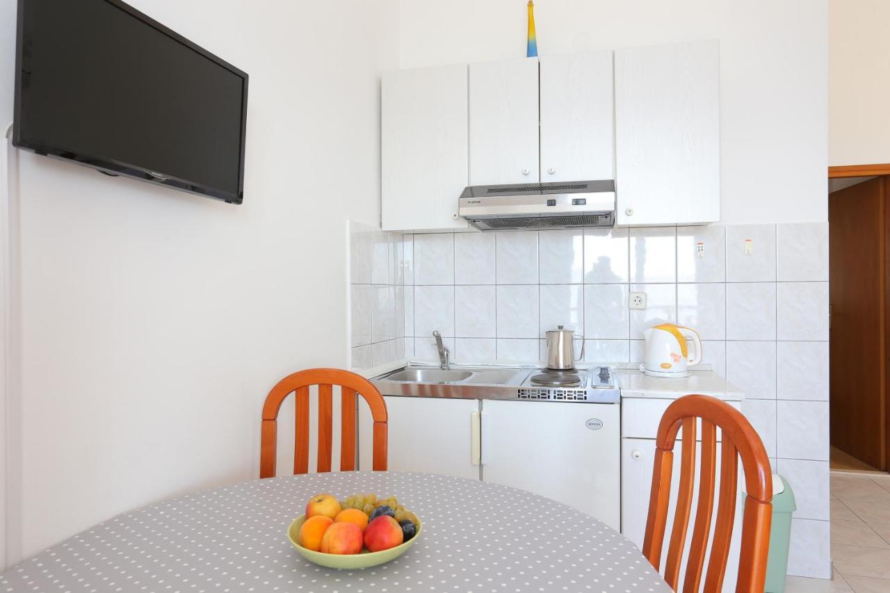 Apartments By The Sea Rastici, Ciovo - 11723 Trogir Exteriör bild