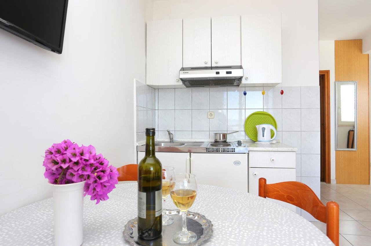 Apartments By The Sea Rastici, Ciovo - 11723 Trogir Exteriör bild