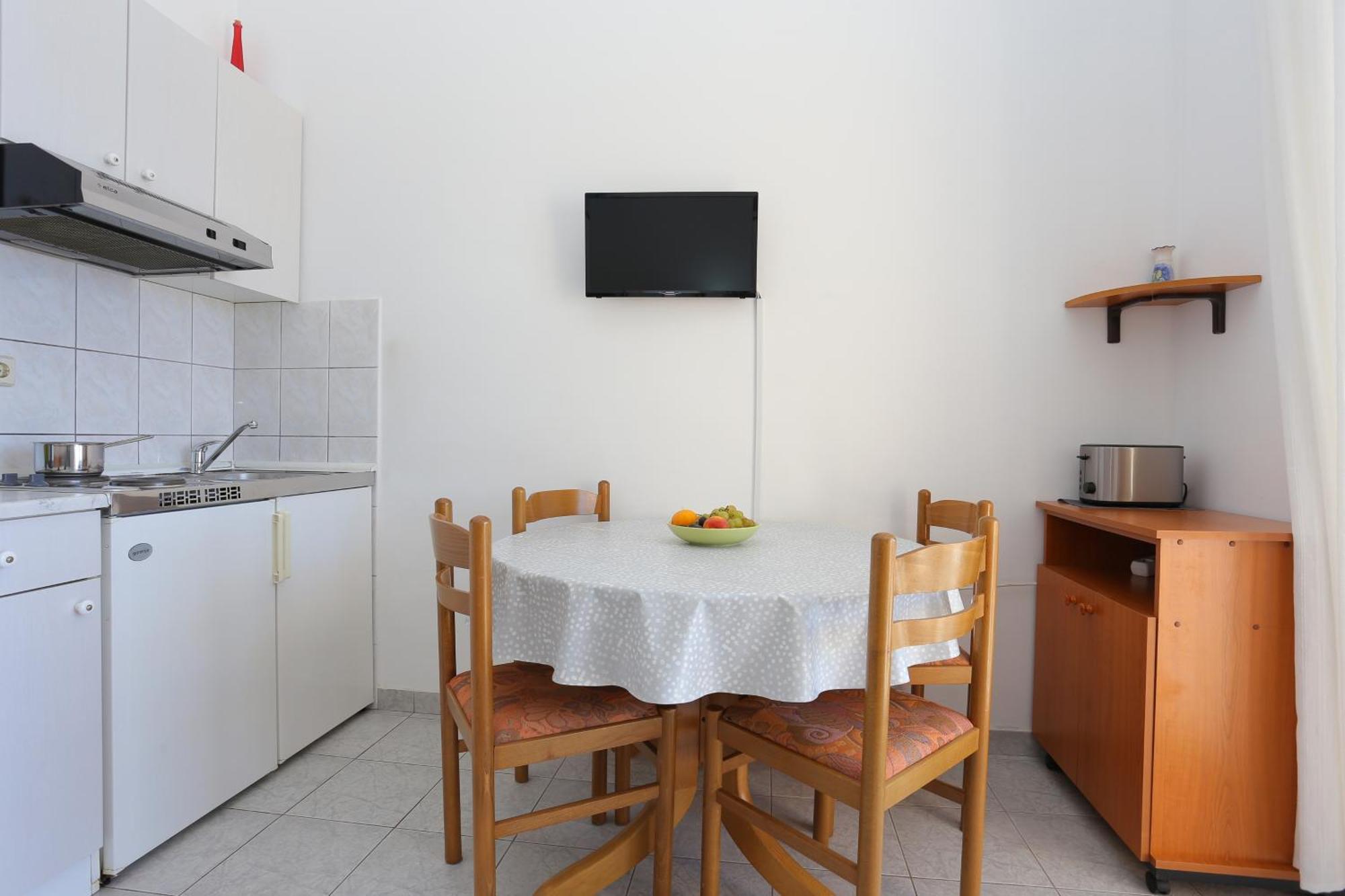 Apartments By The Sea Rastici, Ciovo - 11723 Trogir Rum bild