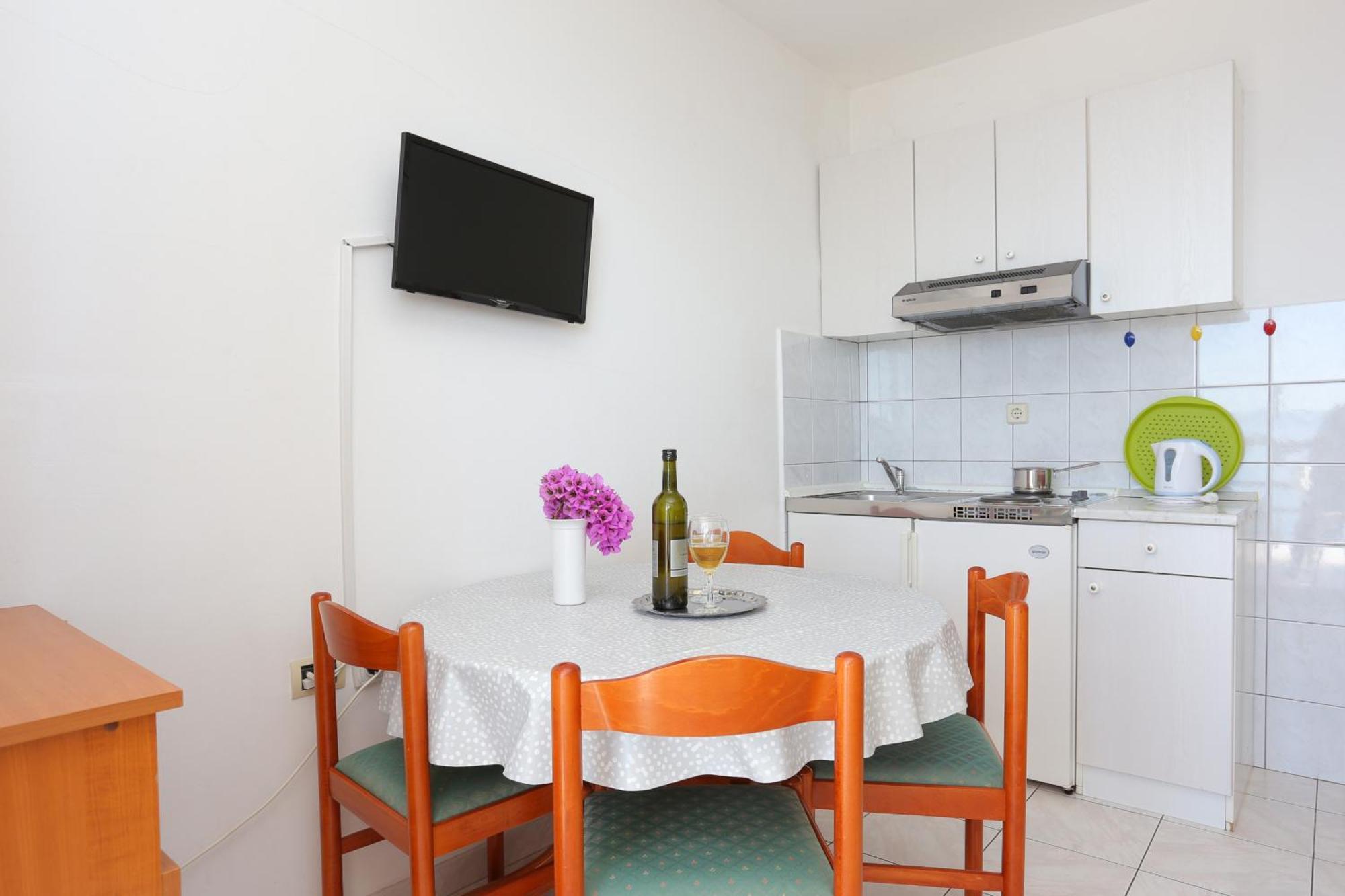 Apartments By The Sea Rastici, Ciovo - 11723 Trogir Rum bild
